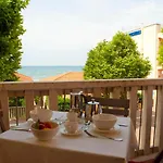 فندق مبيت وإفطار Viale Italia 22