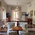 Viale Italia 22