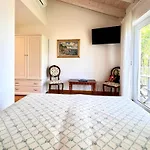 Viale Italia 22 4* فولّونيكا