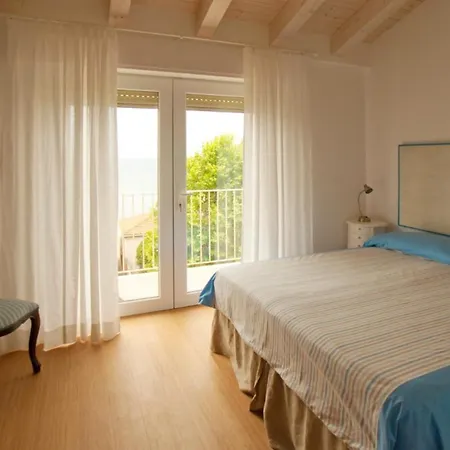 Viale Italia 22 Bed & Breakfast Follonica