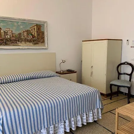 Viale Italia 22