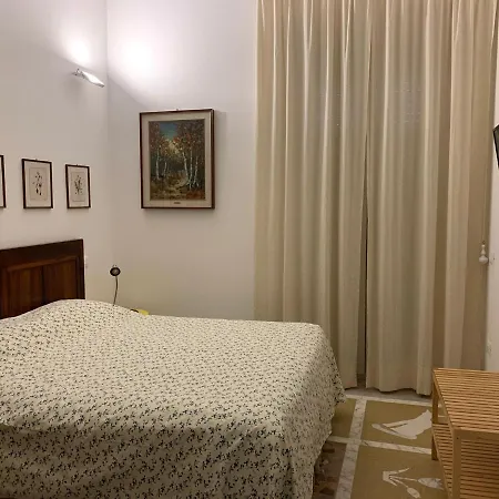 Viale Italia 22 Follonica