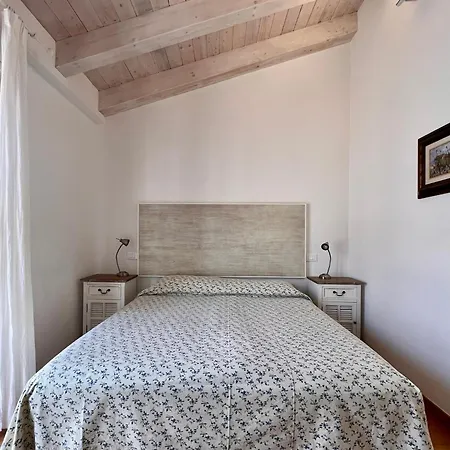 Viale Italia 22 Follonica