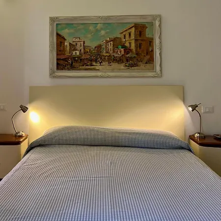 Viale Italia 22 4* Follonica
