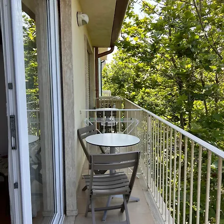 Bed & Breakfast Viale Italia 22 4*