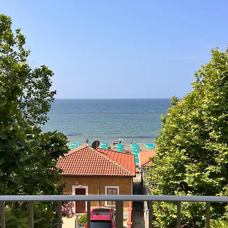 Bed & Breakfast Viale Italia 22