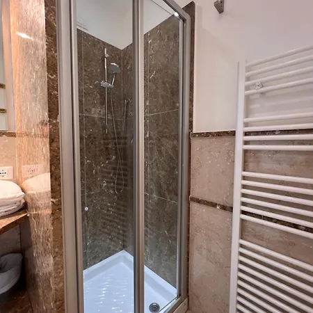 Viale Italia 22 Bed & Breakfast 4*