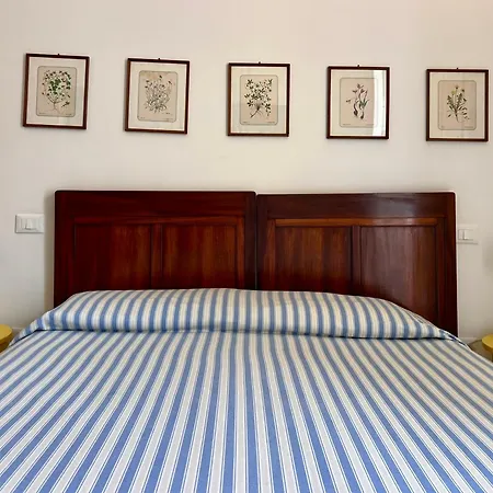 Viale Italia 22 Bed & Breakfast *